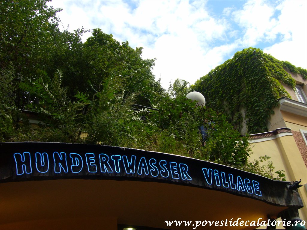 Hundertwasser house Viena (32)